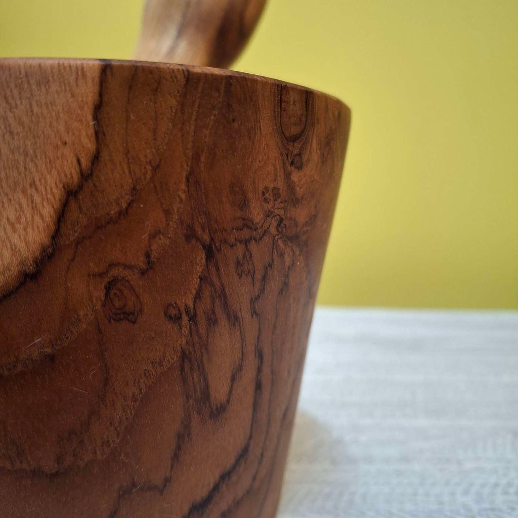 Mortaio rustico pesta aglio in legno teak - ETNICBAY
