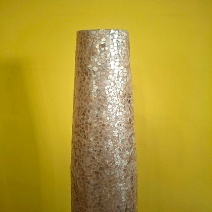 Piantana in ferro battuto e madre perla dorata
