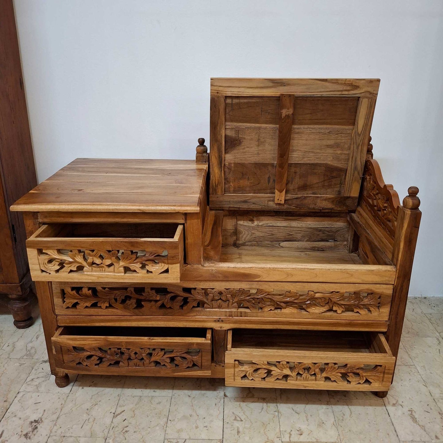 Fauteuil conteneur d'entrée ethnique
