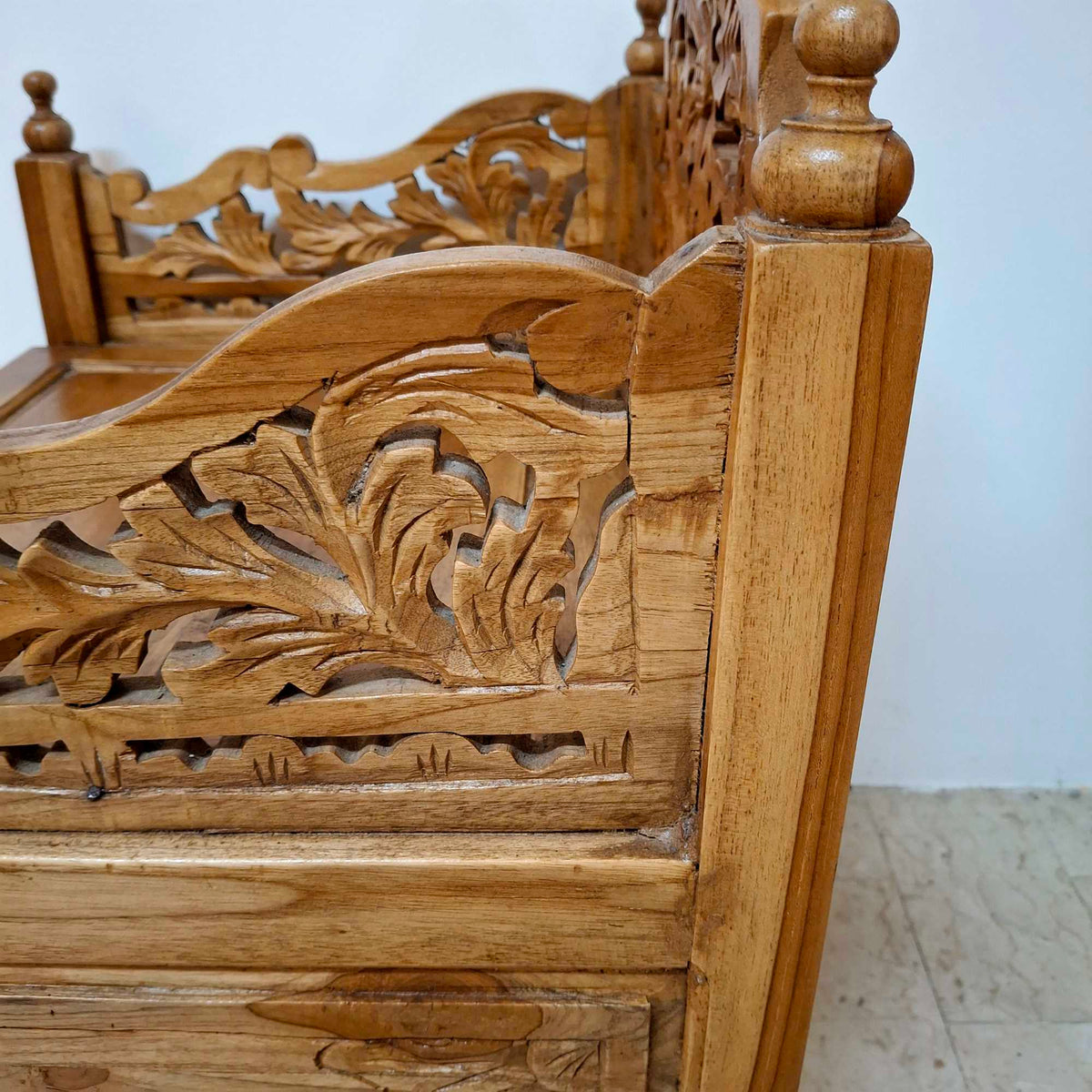 Poltroncina etnica contenitore in legno teak - ETNICBAY
