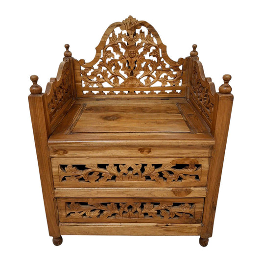 Fauteuil ethnique sculpté en bois de teck