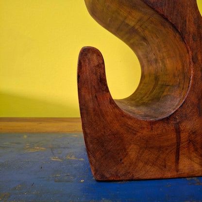 Porte-bouteille en bois de suar sculpté à la main