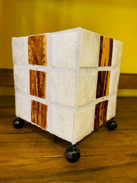 Bougeoir cubique minimaliste en nacre blanche