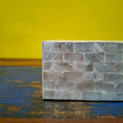 Modern tissue holder in silver mother of pearl