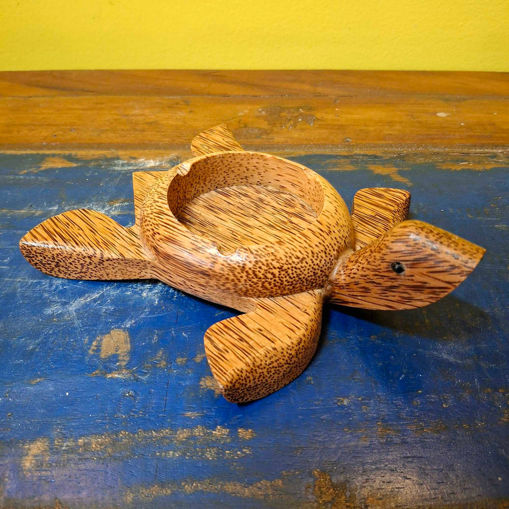 Porta cenere tartaruga in legno coperchio cocco