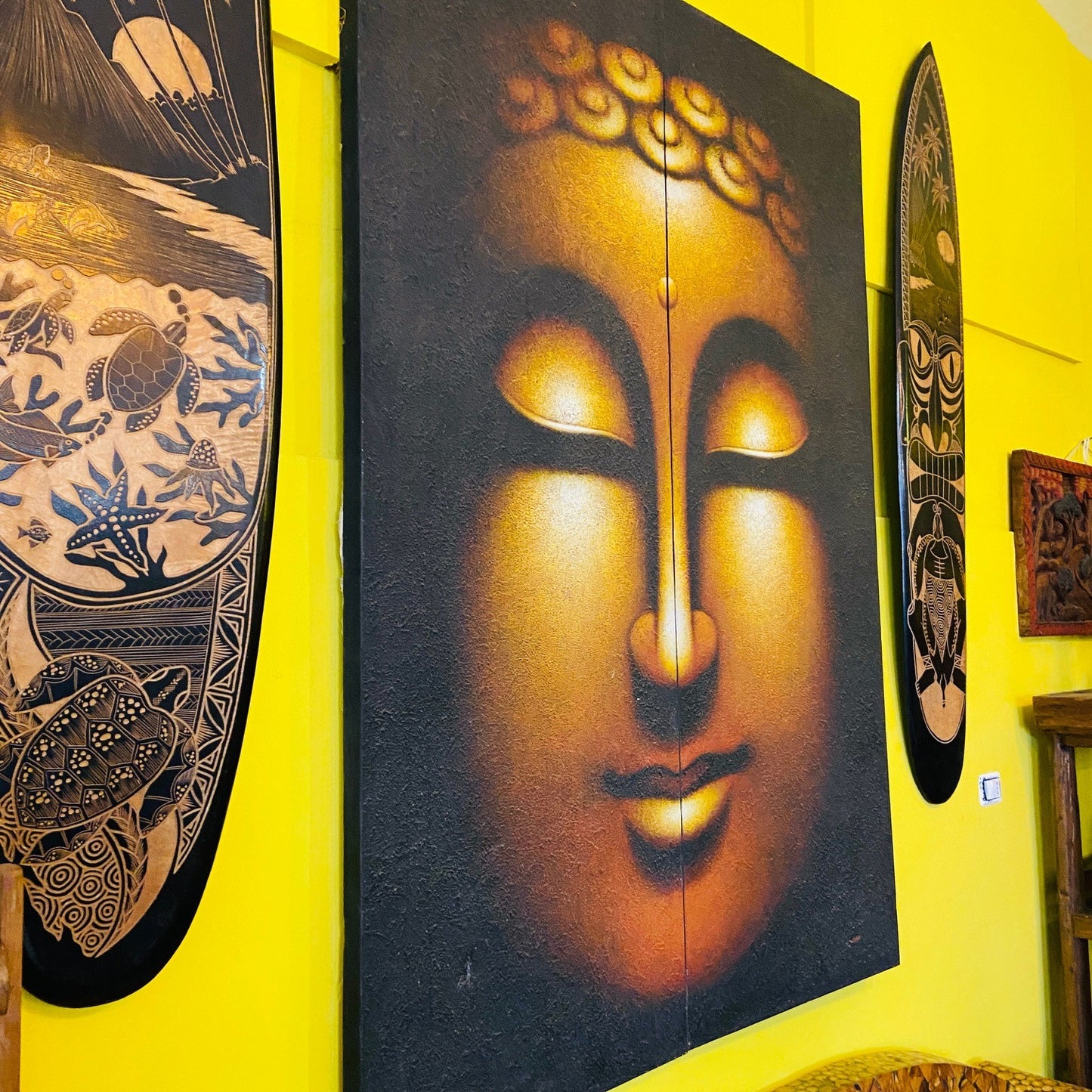 Peinture ethnique Bouddha sur toile peinte en or et noir