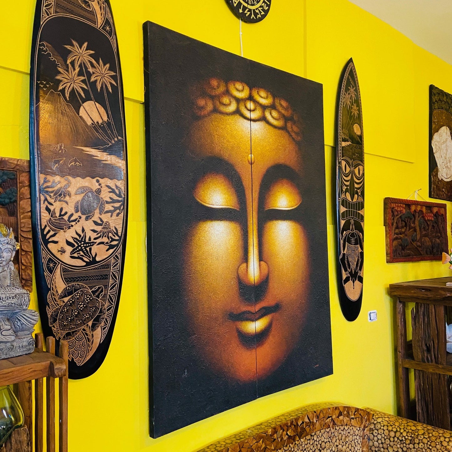 Peinture ethnique Bouddha sur toile peinte en or et noir