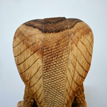 Scultura Shiva meditazione sacra cobra reale
