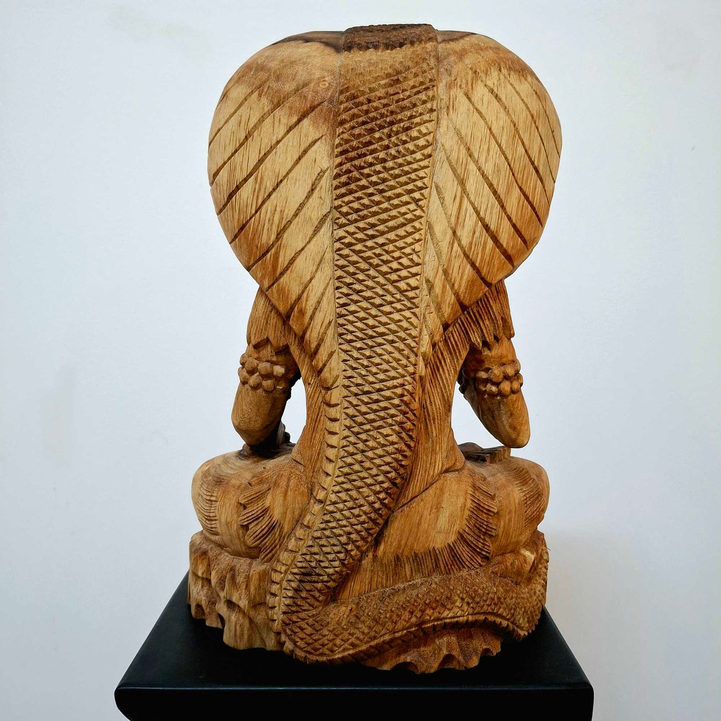Scultura Shiva meditazione sacra cobra reale