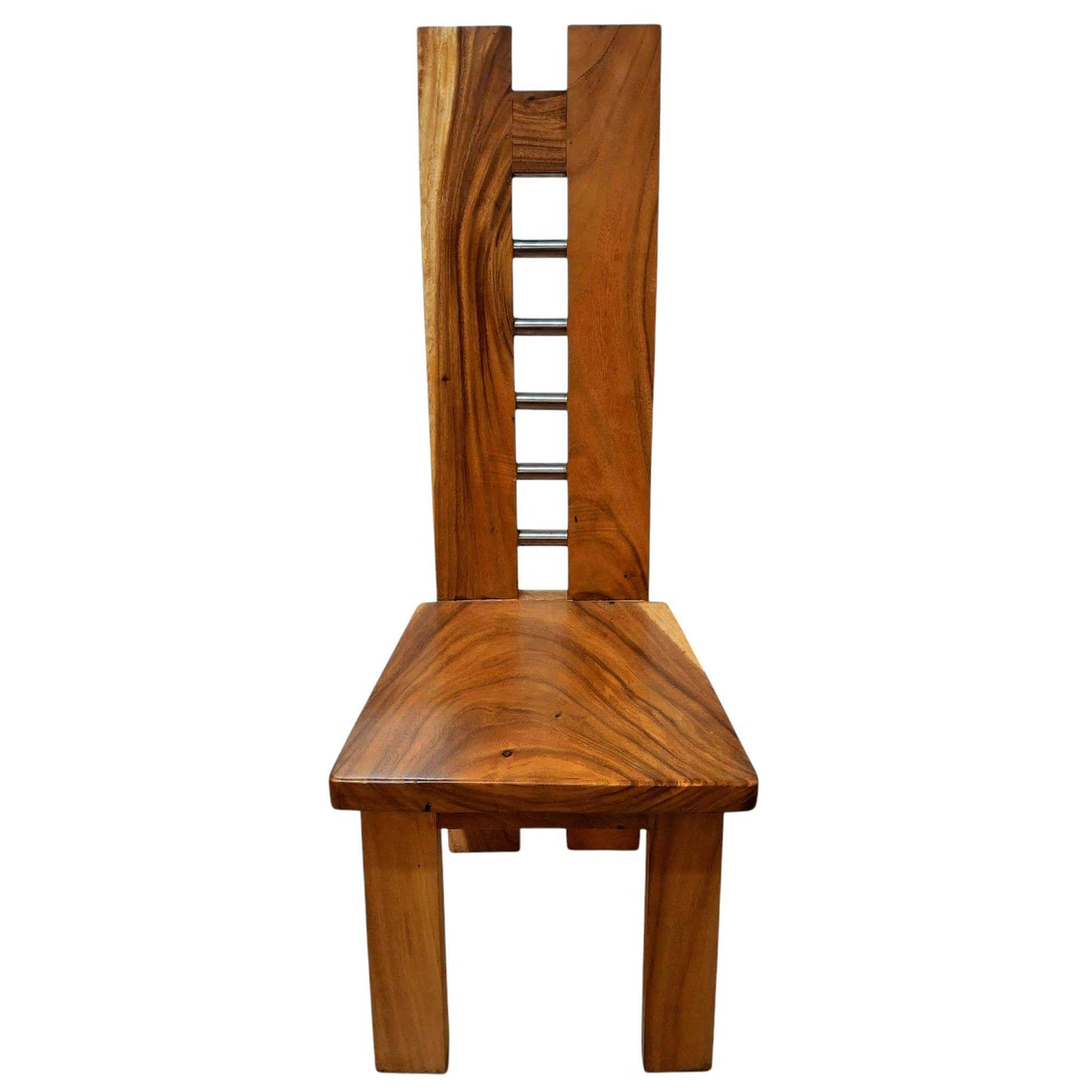 Chair made of a whole slice of solid Suar wood