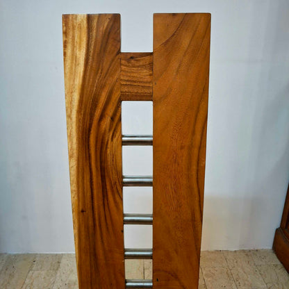 Chair made of a whole slice of solid Suar wood
