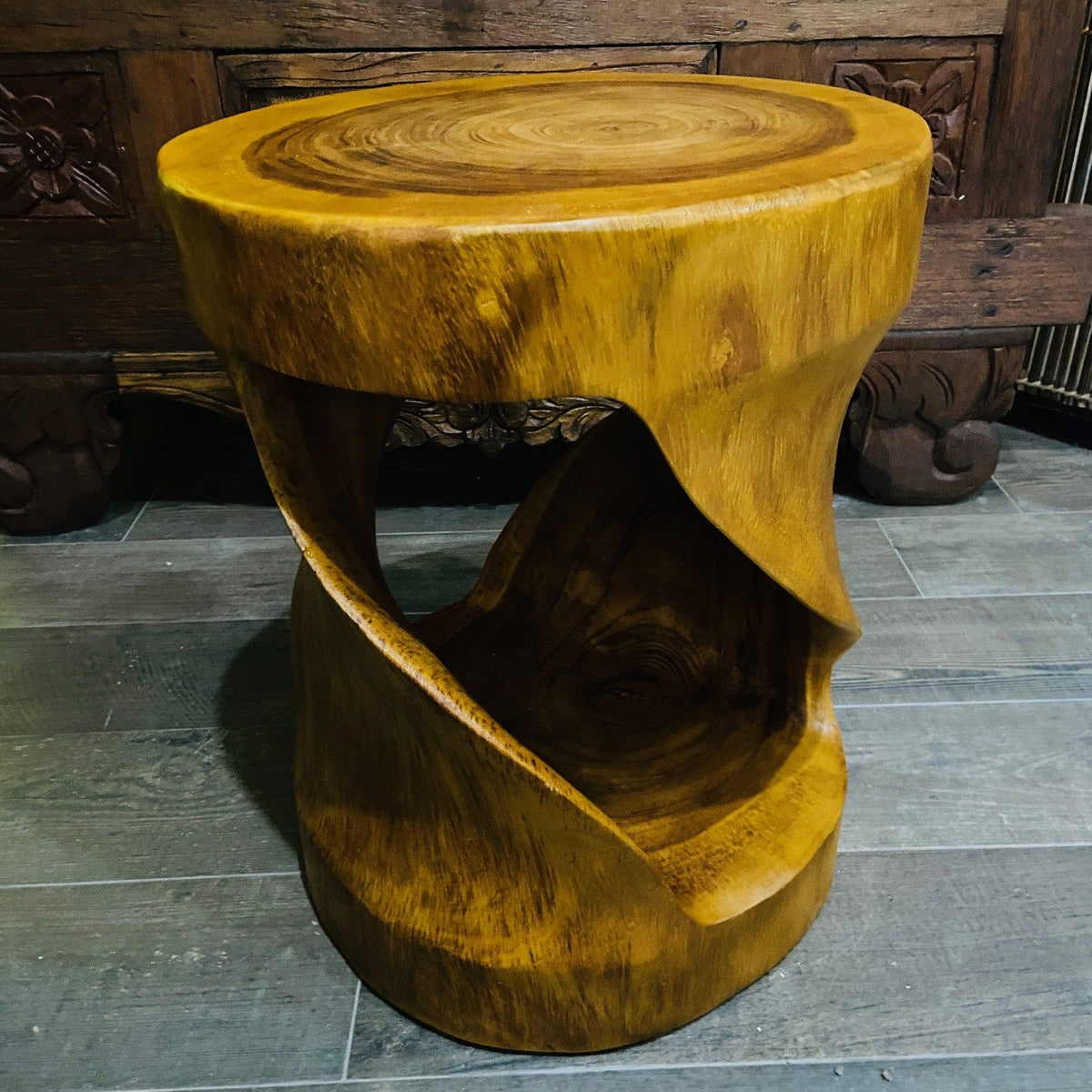 Comodino Etnico Legno Suar Massello Sgabello Spirale Tavolino Rotondo - ETNICBAY