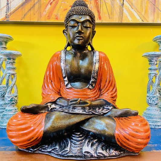 Statue de Bouddha en méditation art ethnique oriental