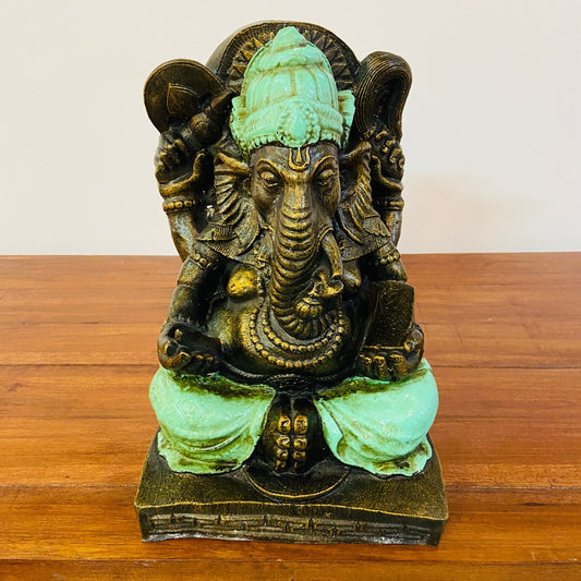 Statue de Ganesh éléphant divinité hindoue de style ethnique
