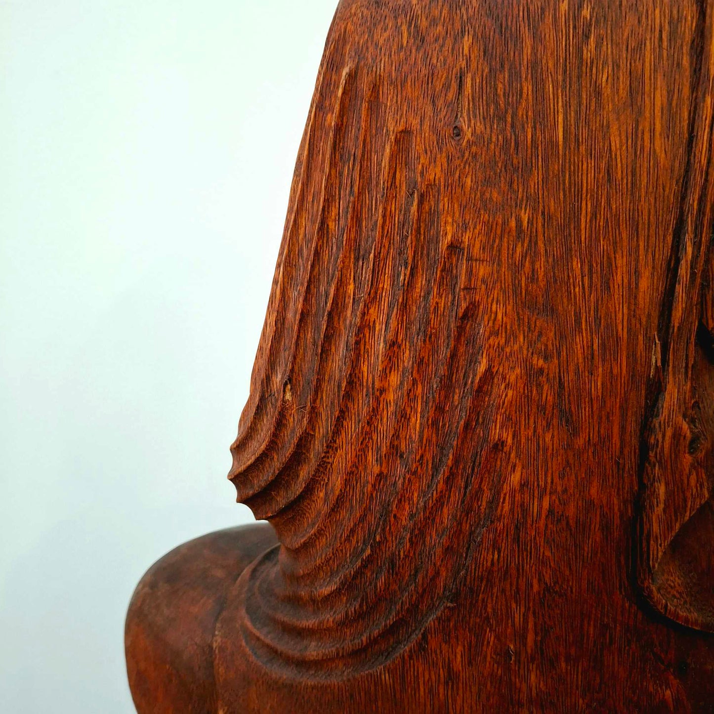 Statue de Bouddha méditation sculpture en bois suar