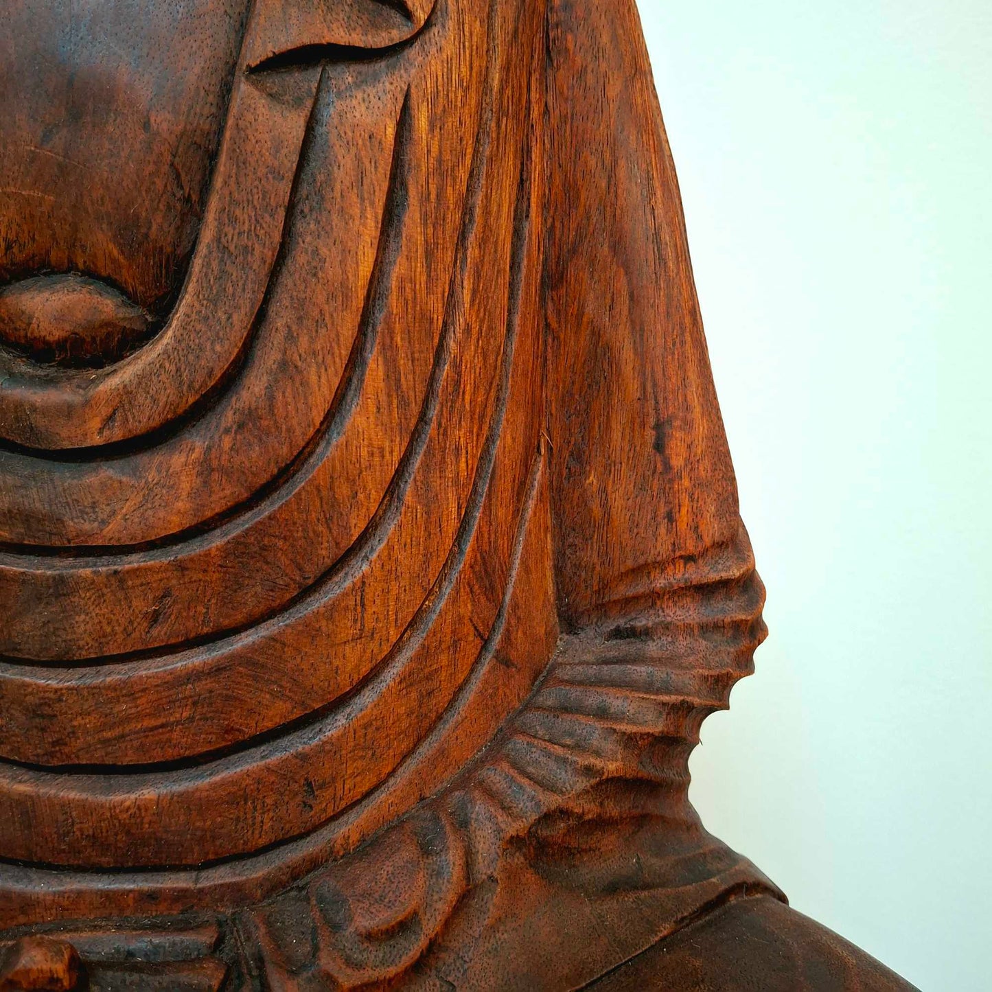 Statue de Bouddha méditation sculpture en bois suar