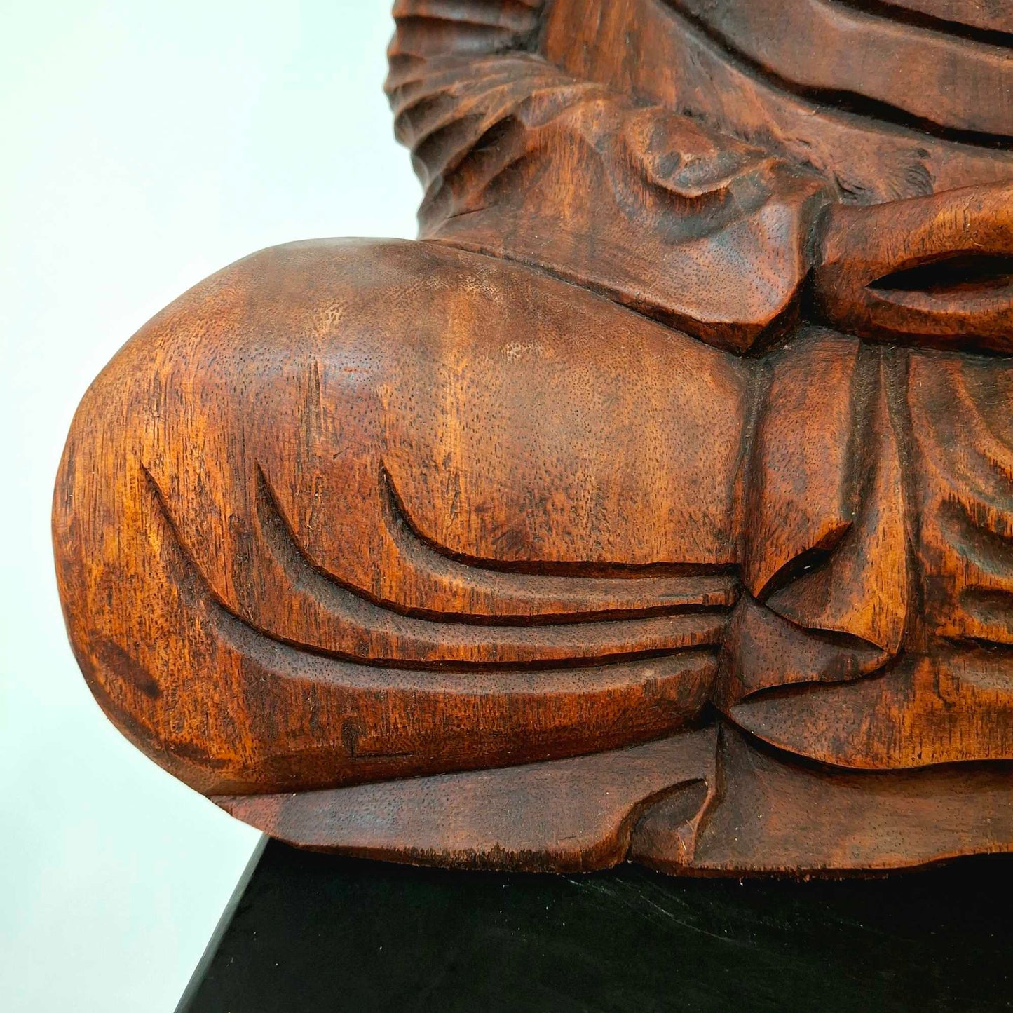 Statue de Bouddha méditation sculpture en bois suar