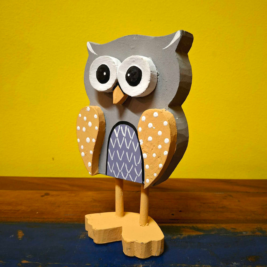 Statuetta decorativa gufo in legno soprammobile