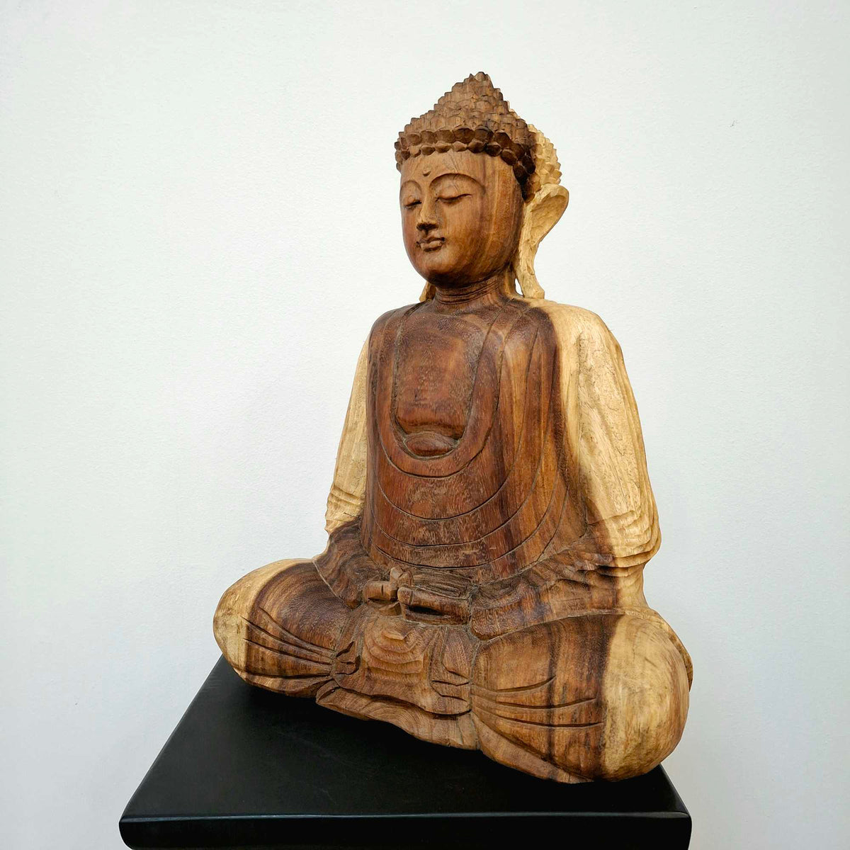 Buddha in meditazione Statuetta in legno suar