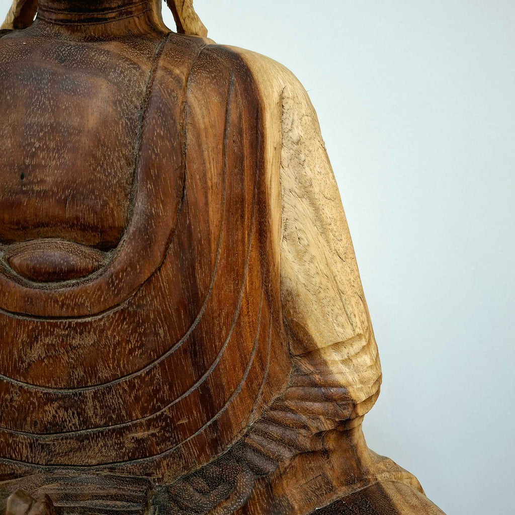 Meditierender Buddha, Figur aus Suar-Holz