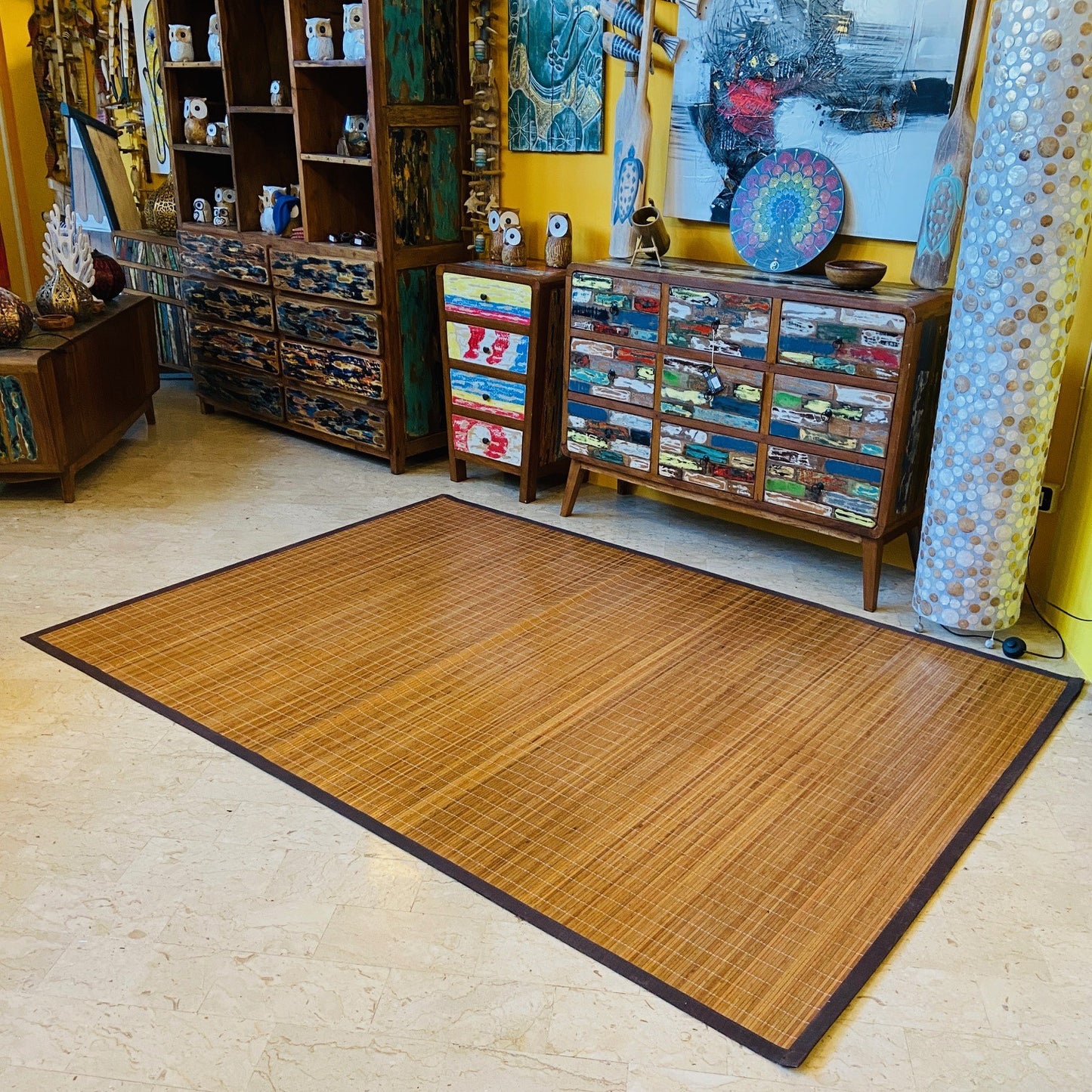 Tapis ethnique en bambou rouge et tissu