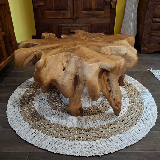 Tavolino etnico in radice di teak