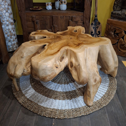 Tavolino in radice di teak etnico