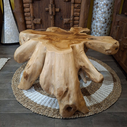 Tavolino in radice di teak etnico