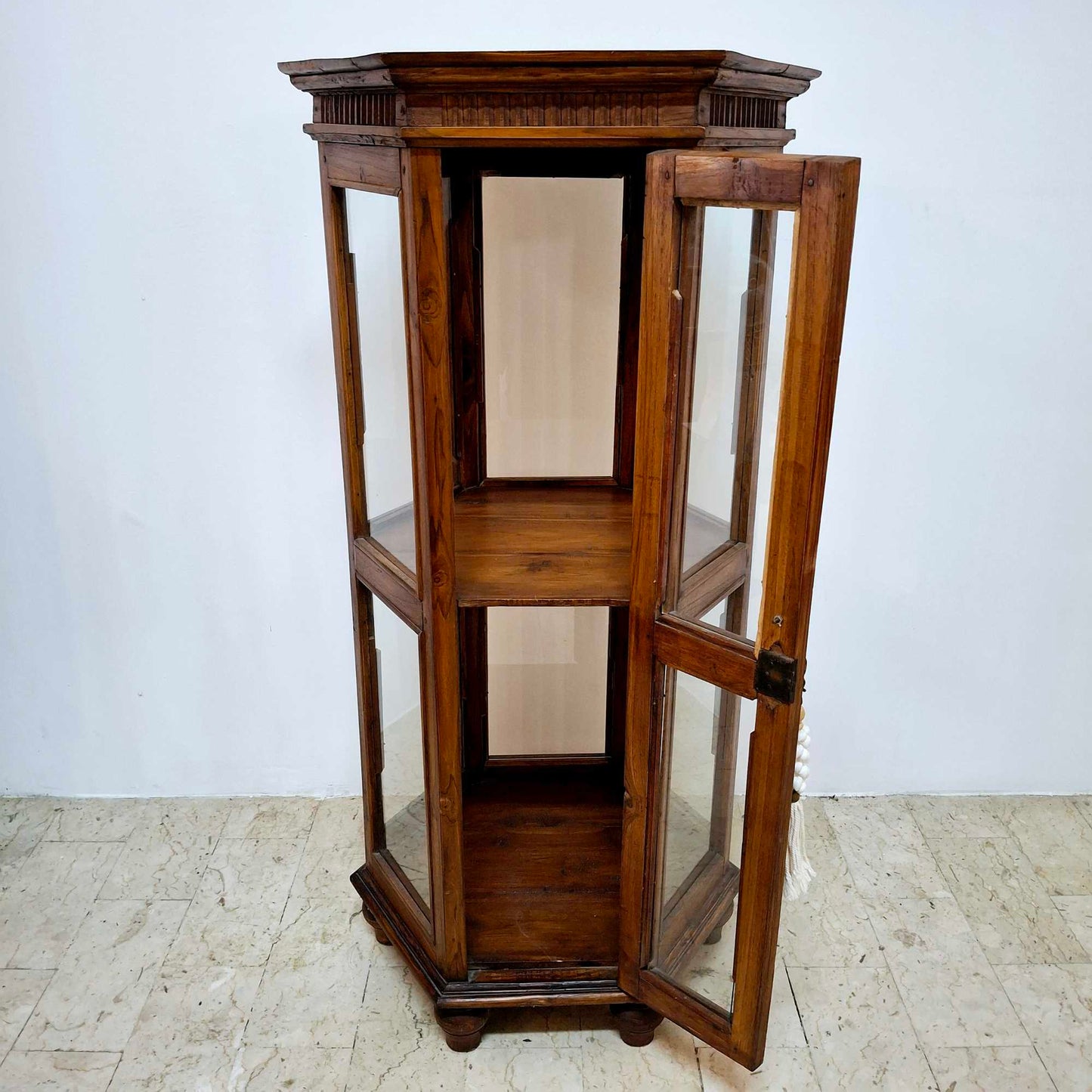 Vetrinetta espositore esagonale arte povera