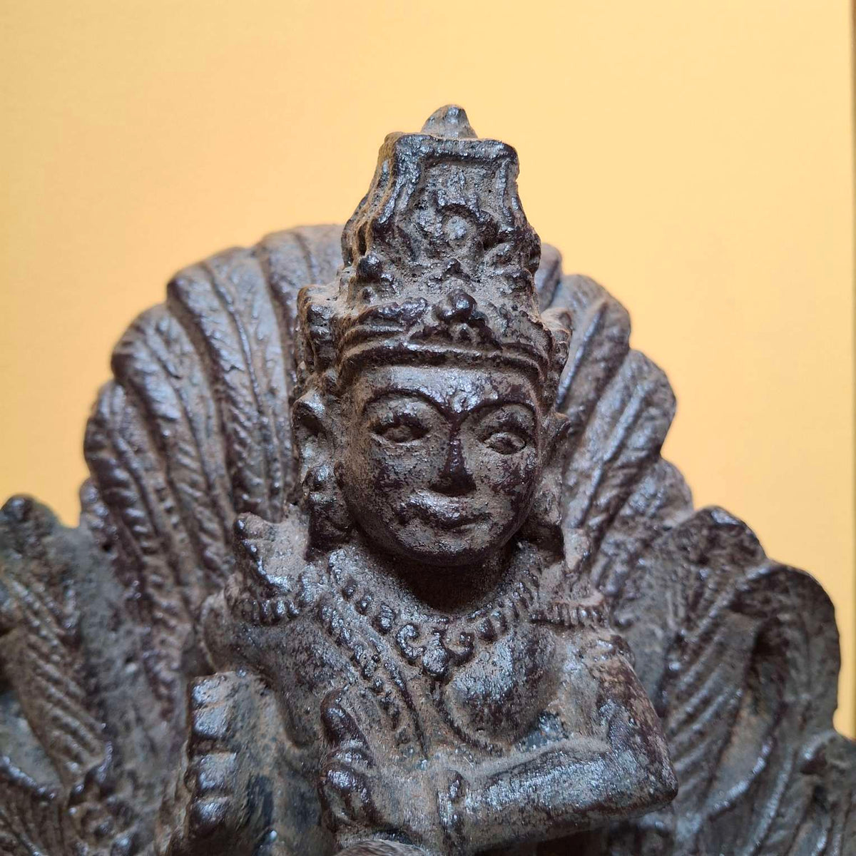 Visnu Garuda statua in pietra sacra indu Bali