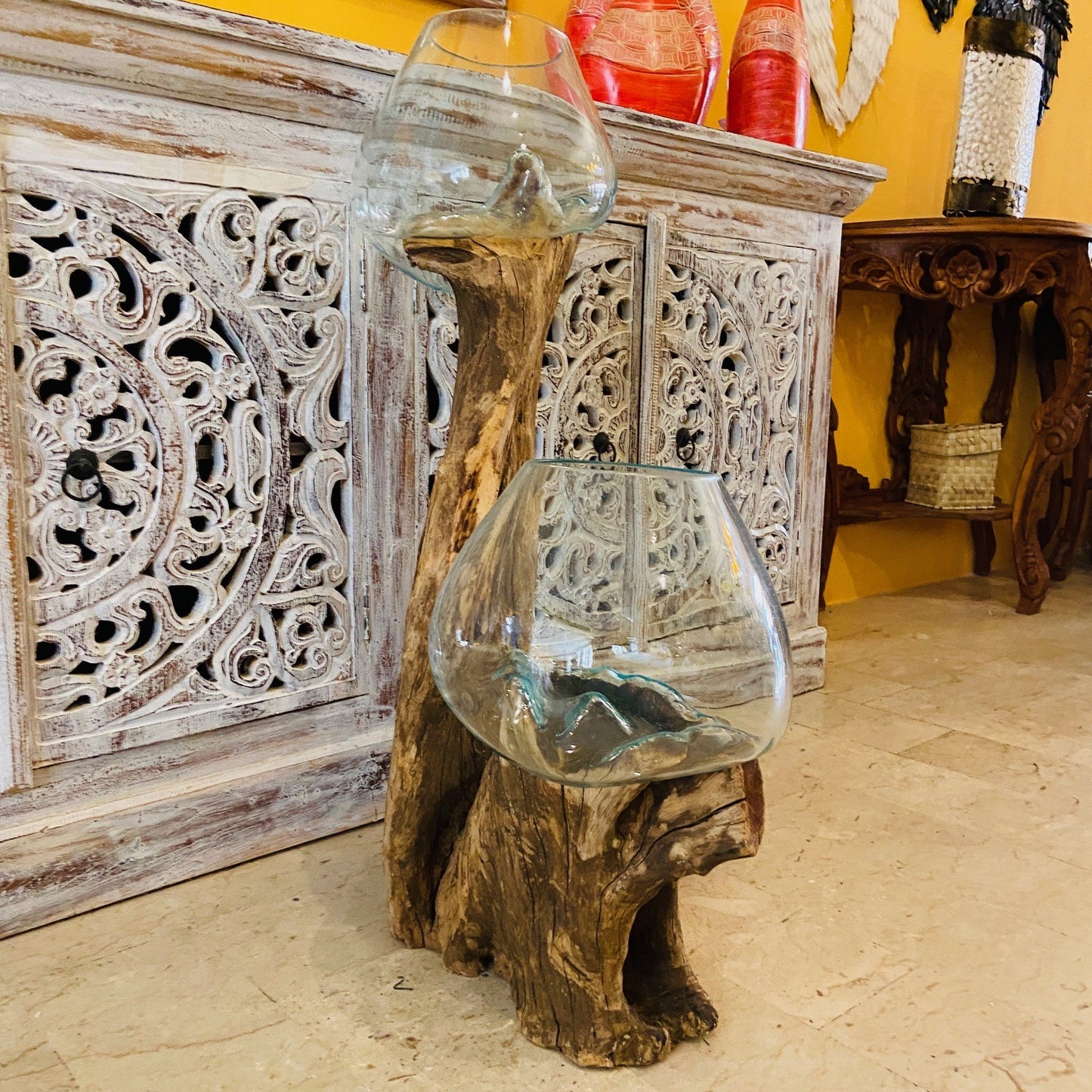 Ethnic vase, aquarium, root and glass