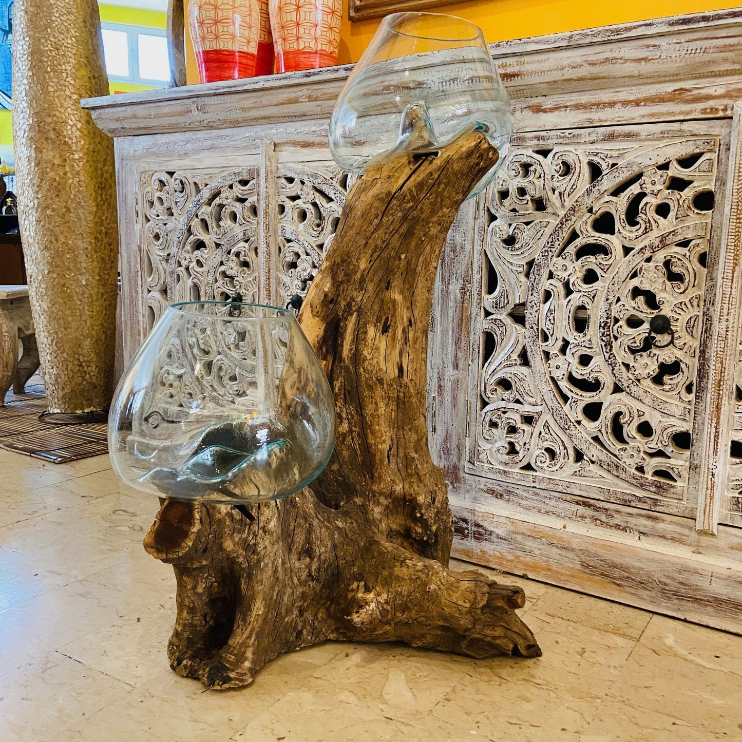 Ethnic vase, aquarium, root and glass