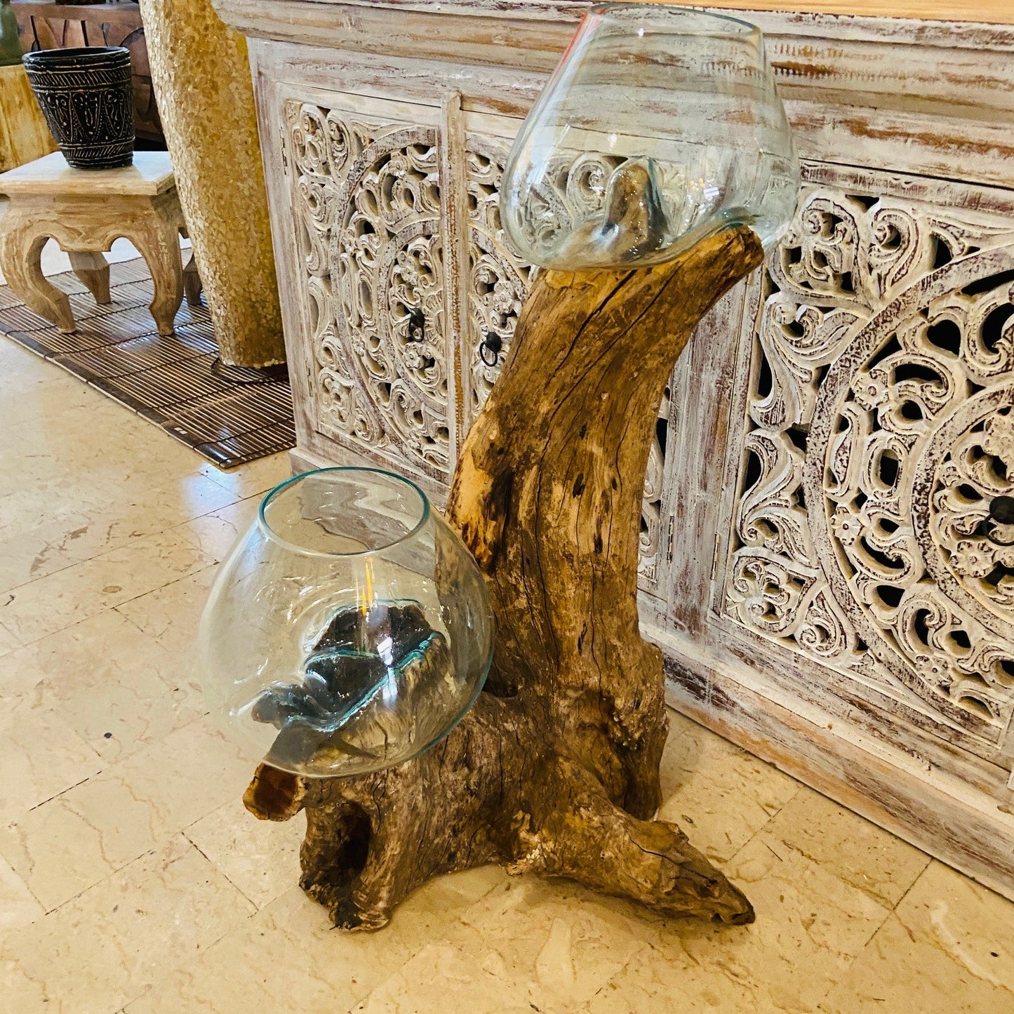 Ethnic vase, aquarium, root and glass