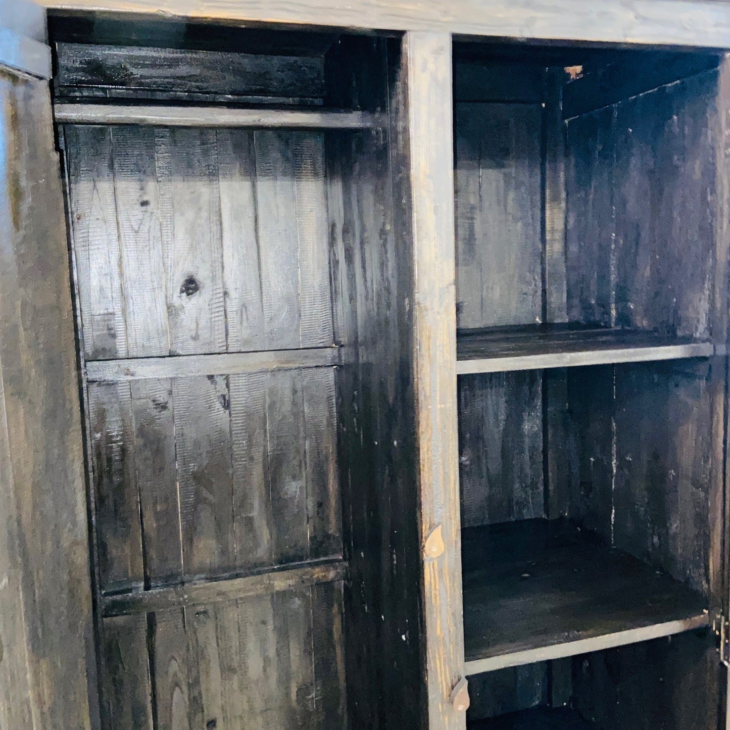 Armoire ethnique viking Armoire tribale celtique