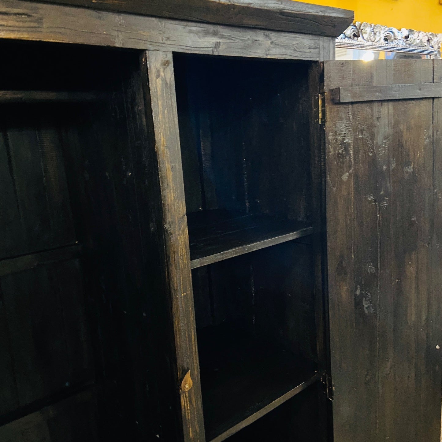 Armoire ethnique viking Armoire tribale celtique