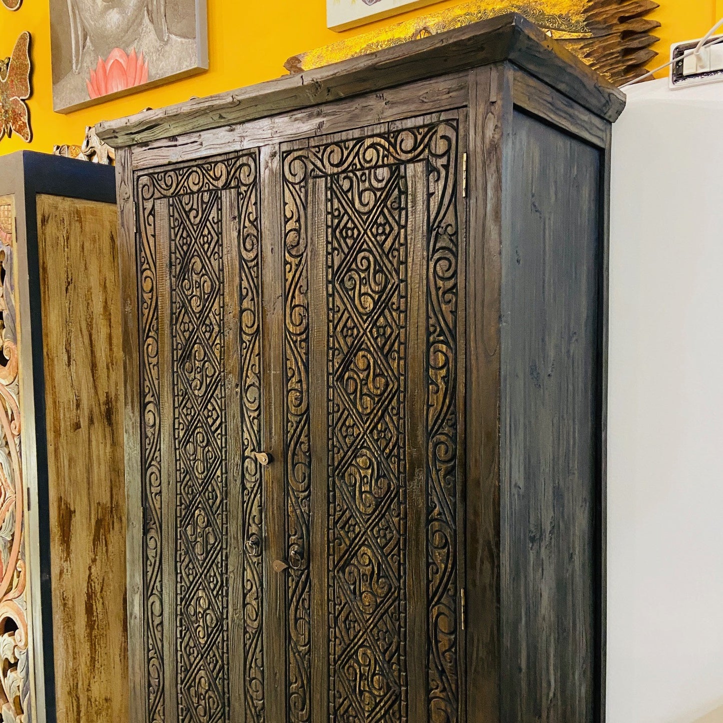 Armoire ethnique viking Armoire tribale celtique
