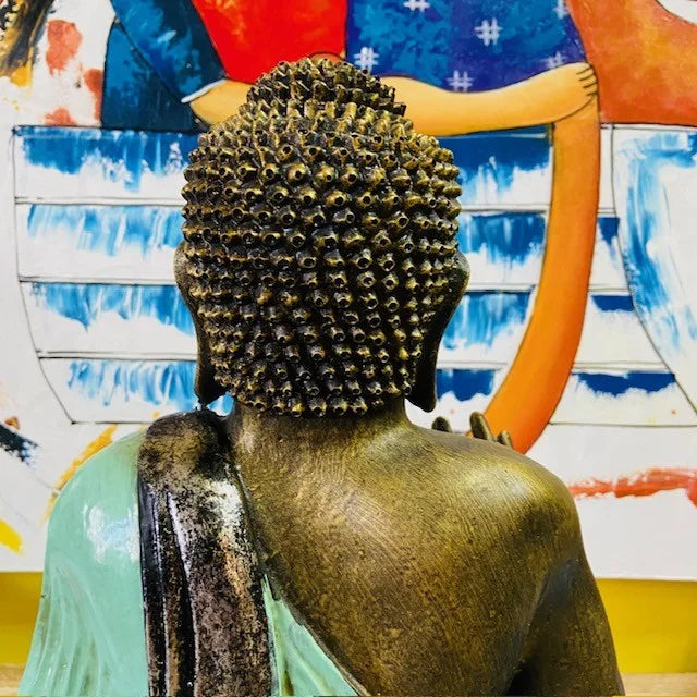 Buddha in meditazione statua orientale yoga zen