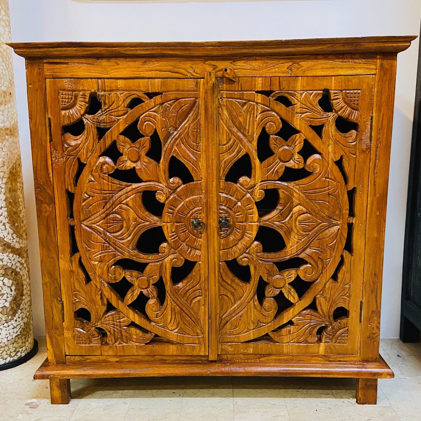 Ethnic furniture entrance sideboard floral decorations