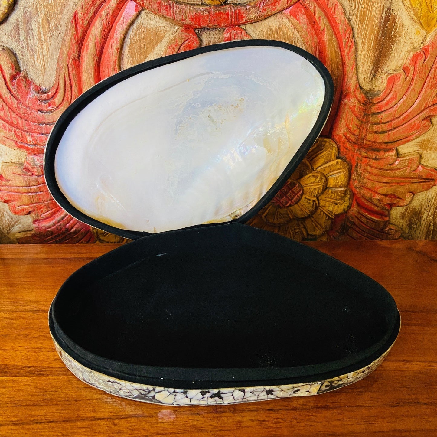 Coffret à bijoux en nacre et coquillage
