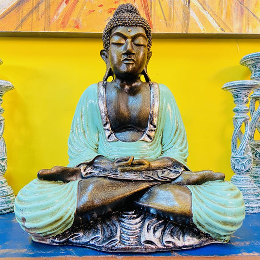 Statue de Bouddha de méditation couleur antique Yoga