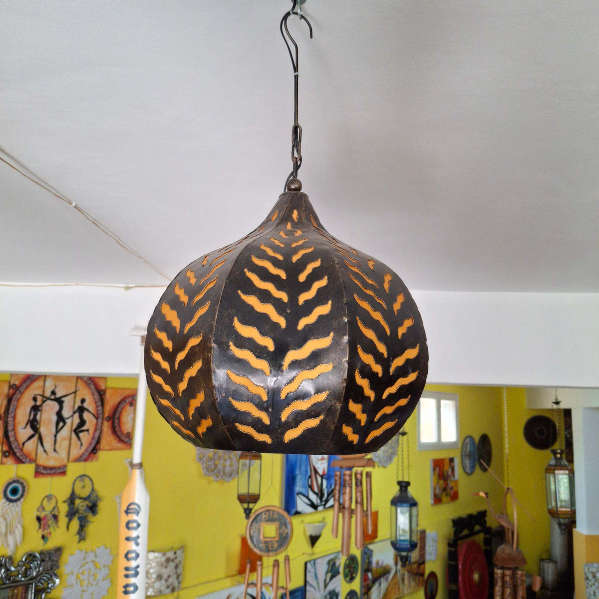 lampadario etnico orientale in ferro battuto