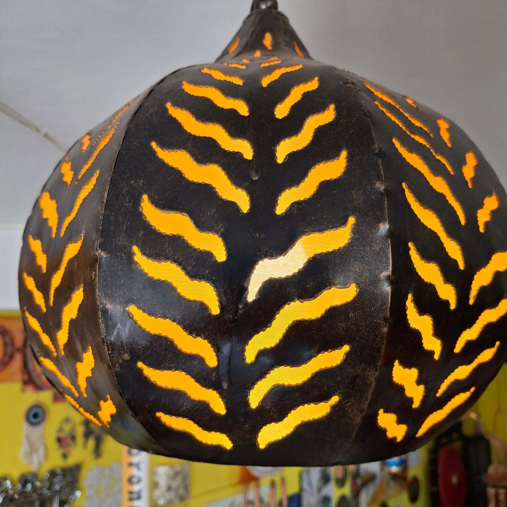 lampadario etnico orientale in ferro battuto