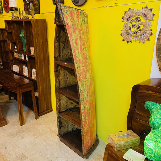 Bibliothèque canoë originale en mobilier ethnique