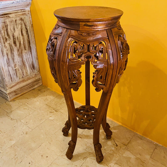 Tabouret piédestal ethnique sculpté en bois déco