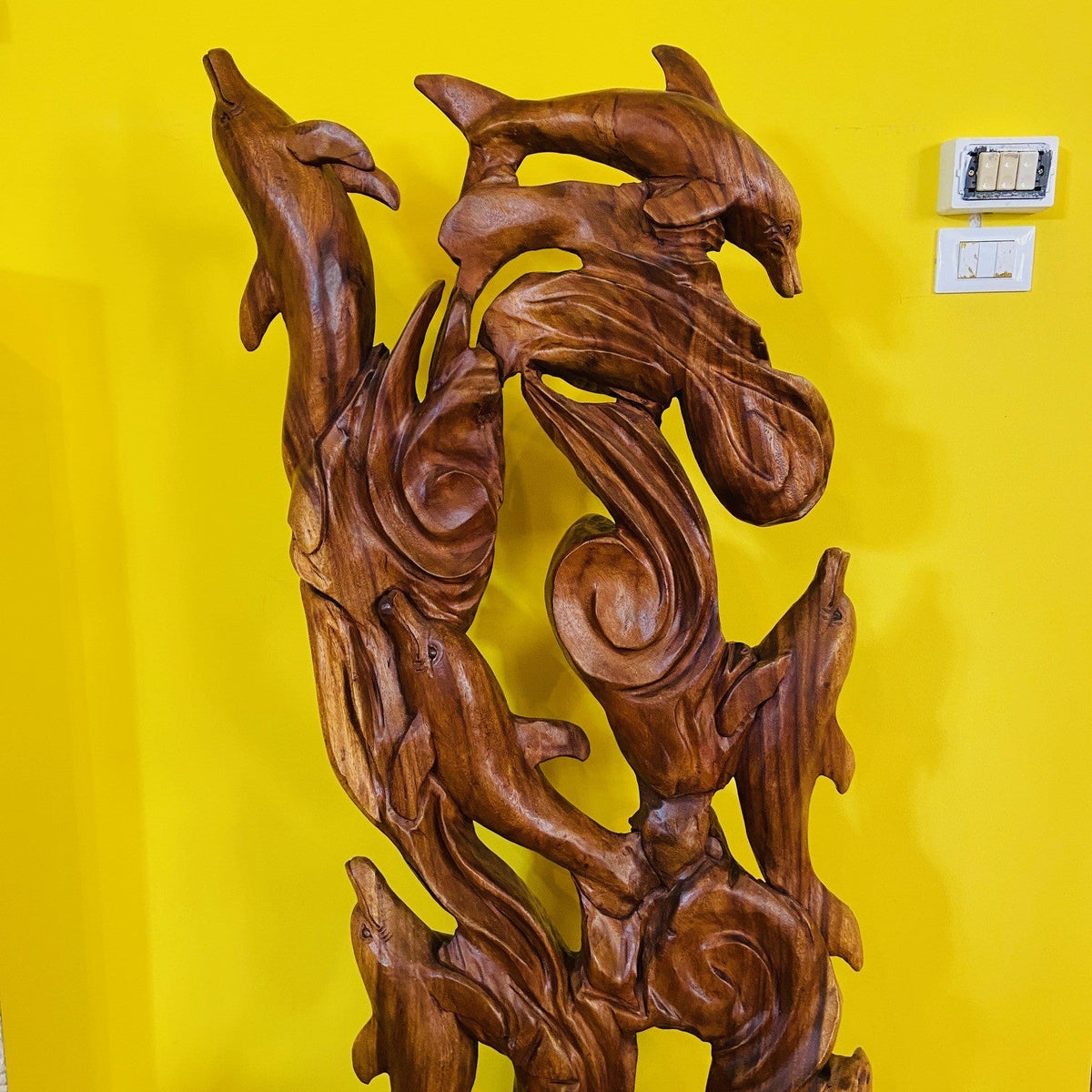 Scultura delfini statua etnica in legno massello - ETNICBAY