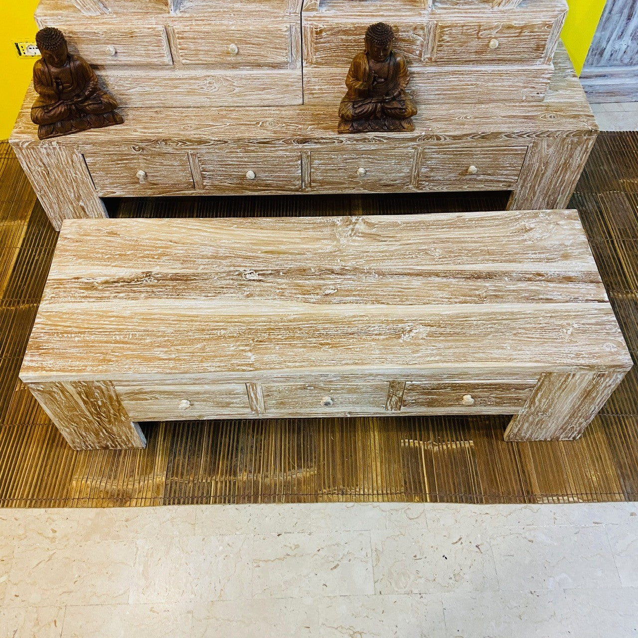 Table basse en teck de style shabby chic