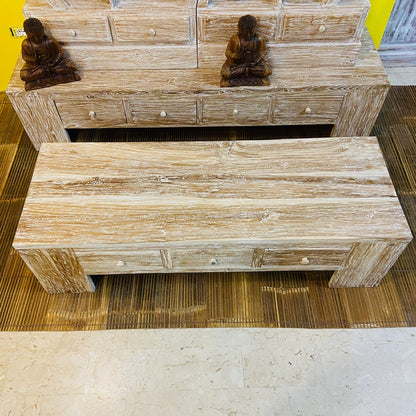 Table basse en teck de style shabby chic