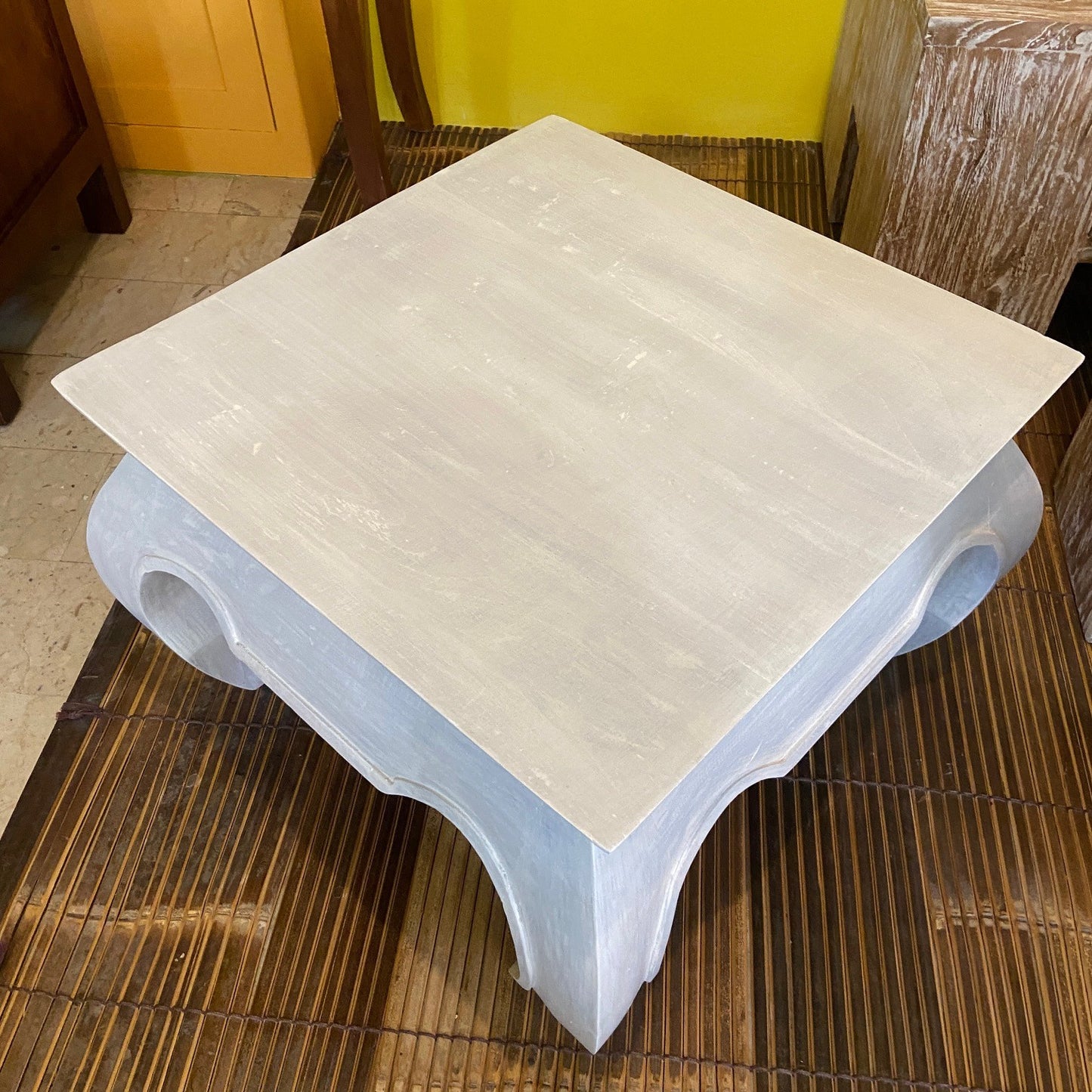 Table basse Opium de salon style ethnique shabby chic