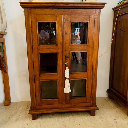 Vitrine d'entrée mobile ethnique