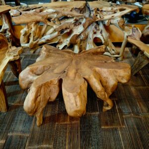 Tavolino etnico in radice di legno teak per interno ed esterno